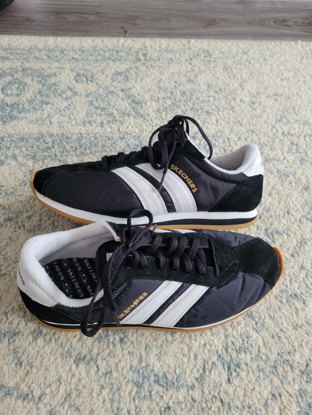 Skechers Retto athletic Running Shoes Size 7